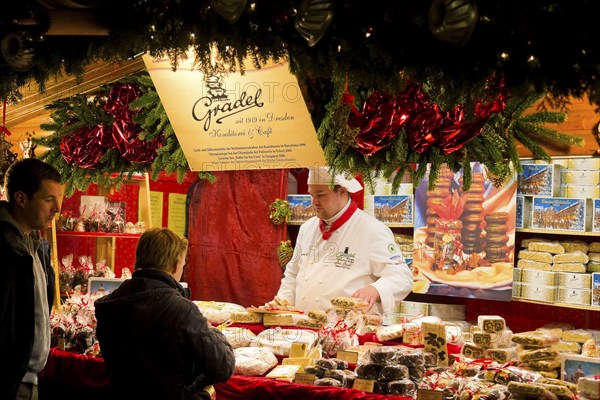The Striezelmarkt, which has been held since 1434, is the oldest Christmas market in Germany and