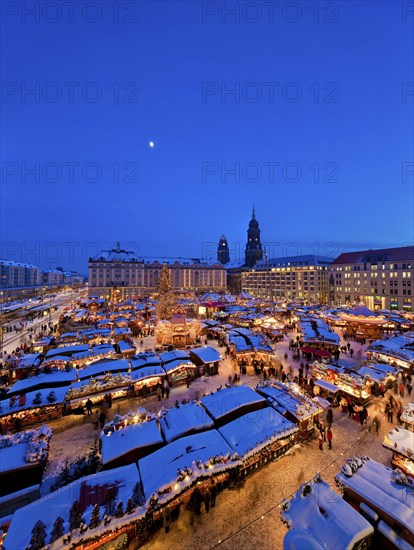 The Striezelmarkt, which has been held since 1434, is the oldest Christmas market in Germany and