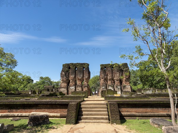 Ruins of the royal palace, Polonnaruwa, Sri Lanka, Asia
