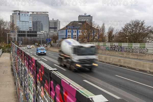 Motorway A40, Ruhrschnellweg, skyline of the city centre of Essen, this area would also be affected