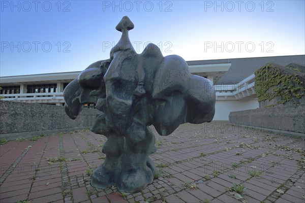 Sculpture The Eagle László Szabó, abstract, modern, art, Mensa, University, Hubland, Würzburg,