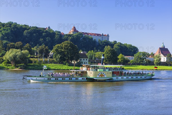 Elbe steamer Pirna in front of Pirna Pirna is a large district town and the administrative centre