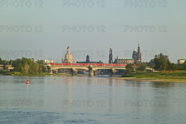 DEU Saxony Dresden Dresden Silhouette