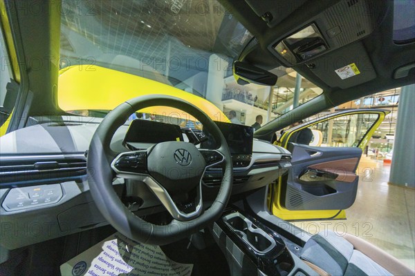 World premiere of the purely electrically driven SUV ID.4. This marks VW's entry into the world's