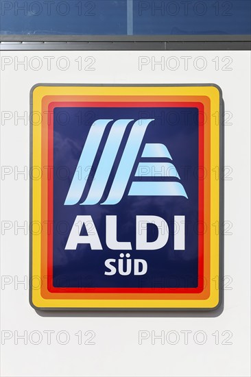 Aldi Süd logo on a branch discounter supermarket shop in Stuttgart, Germany, Europe
