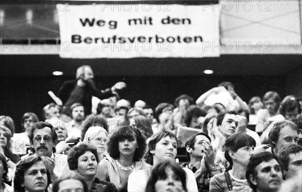 The International Conference of the Victims of the Radical Decree, which led to the banning of
