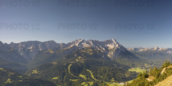 Panorama from Wank, 1780m, onto the Wetterstein Mountains with Alpspitze 2628m, Jubiläumsgrat and