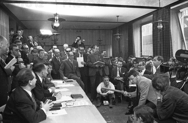 DEU, Germany, Düsseldorf: The communists' move from their exile in the GDR in 1969 was not without