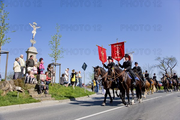 Every year at Easter there are about 5 processions in Lusatia, each with about 200 riders. The