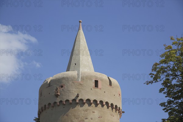 Witches' tower with spire and battlements, Gelnhausen, Hesse, Germany, Europe