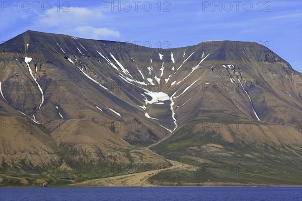 South wall of the Hiorth Mountain, Hiorthfjellet at Adventfjorden, Advent Bay on the southern side