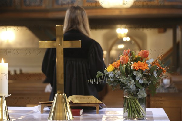 Vicar Lara Schmidt holds the Sunday service in the Protestant parish of Mutterstadt,
