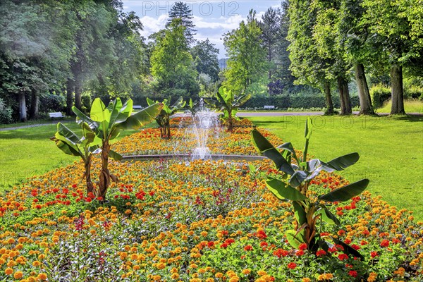Fountain avenue in the spa gardens, spa town Bad Pyrmont, Lower Saxony state spa, Emmer, Emmertal,