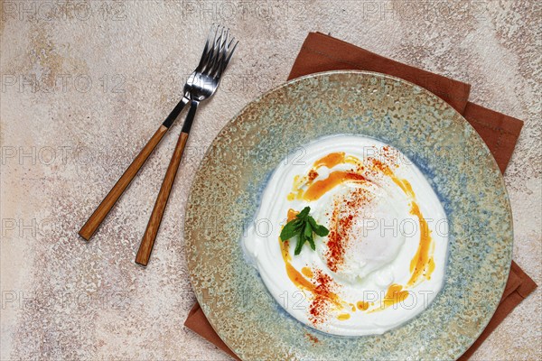?ilbir, traditional Turkish breakfast, Turkish eggs with yogurt and butter, homemade, no people