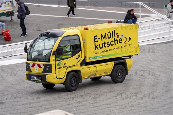 Small electrically powered lorry from Ensorgunsbetriebe Dortmund, EDG, for mobile waste disposal in