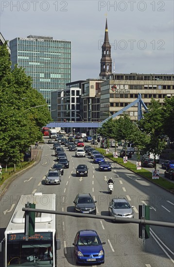 Europe, Germany, Hamburg, Altstadt, Willy-Brandt-Str., View to the shipping company Hamburg Süd and