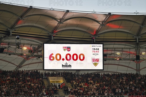 Scoreboard, number of spectators, sold out with 60, 000 thanks to new main stand, VfB Stuttgart,