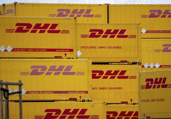DHL, Deutsche Post, parcel centre, warehouse for freight containers, Krefeld, North