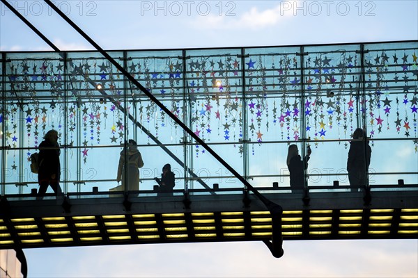 Christmas market in Dortmund, Hansaplatz, view from a pedestrian gallery between 2 department