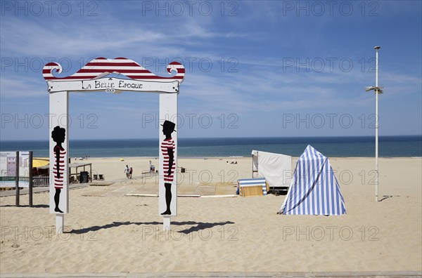 Access to the beach with a gate La Belle Epoque in Soulac-sur-Mer, Gironde, Nouvelle-Aquitaine,