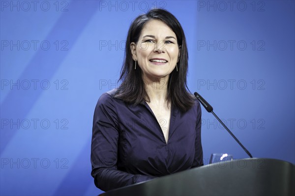 Annalena Bärbock, Federal Foreign Minister, photographed at a press conference after the joint