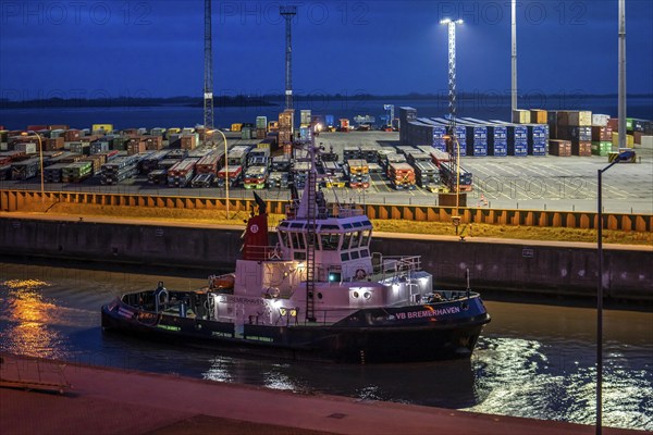 Container terminal in the seaport of Bremerhaven, Eurogate Container Terminal, Nordschleuse,