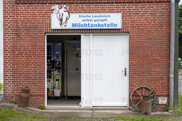 Milk filling station at the farm shop, Alkersum, Föhr, North Sea island, North Frisia,
