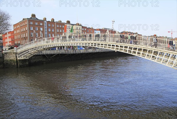 Ha'penny Bridge, historic pedestrian bridge crossing River Liffey, city of Dublin, Ireland, Irish