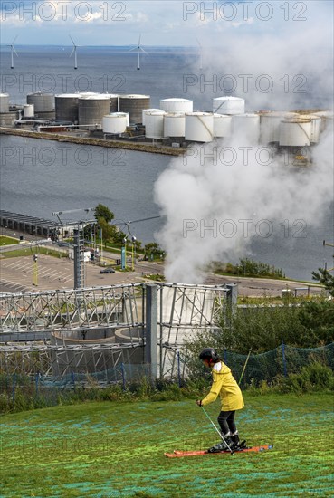 CopenHill, waste incineration plant and artificial ski slope, skiing with a view of the Øresund, 90