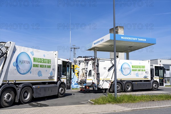 Hydrogen filling station, waste disposal vehicles, rubbish trucks, of the municipal waste disposal
