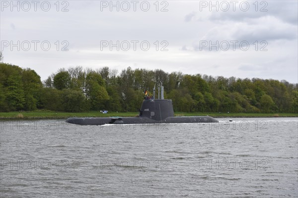 Warship, submarine, submarine TKMS Submarine 01 sailing in the Kiel Canal, Kiel Canal,
