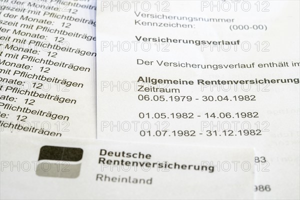 Symbolic image pension, pension information, assessment notice on contributions made to the