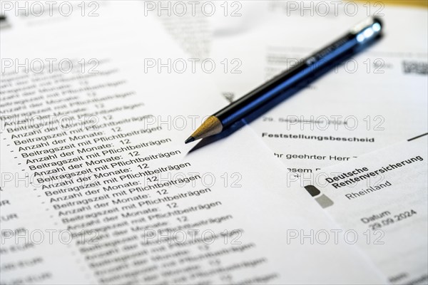 Symbolic image pension, pension information, assessment notice on contributions made to the