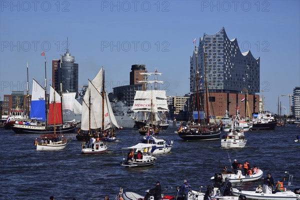 Europe, Germany, Hamburg, Elbe, harbour birthday, parade in front of the Elbe Philharmonic Hall,