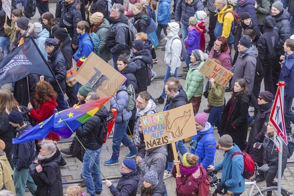 160 organisations and initiatives demonstrated against the right in Dresden on Saturday. Around 10,
