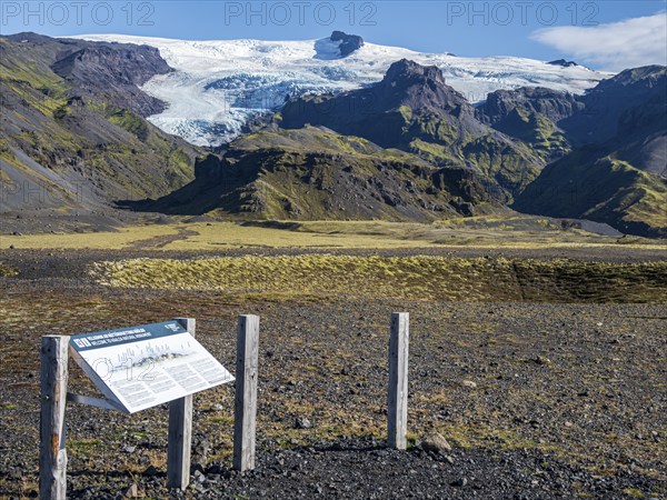 Vast floodplain of the Öræfajökull glacier at the Haalda depression, east of Skaftafell, aerial