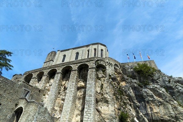 Sisteron. The keep and the Chapelle-Notre-Dame of the Citadel, Alpes-de-Haute-Provence.