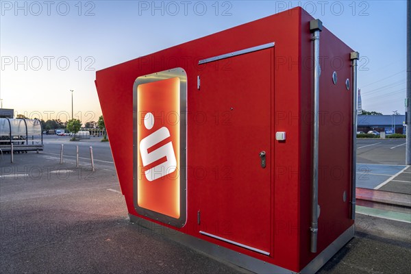 New ATM on the site of a shopping centre in Mülheim-Dümpten, free-standing, should be blast-proof,