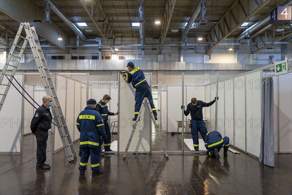 Construction of a vaccination centre for corona vaccinations, in a hall at Messe Essen, by the