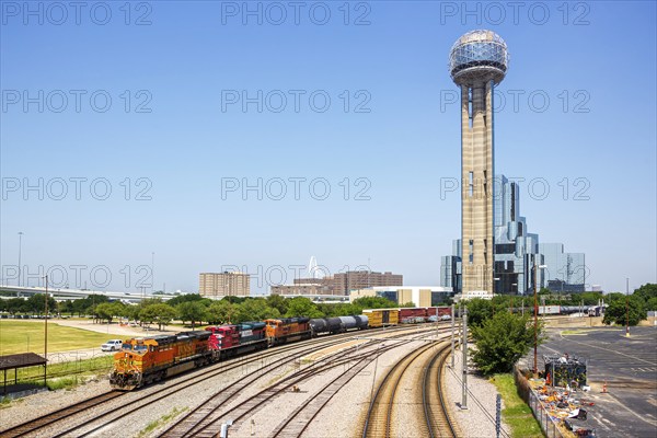 Goods train of the BNSF Railway train railway in Dallas, USA, North America