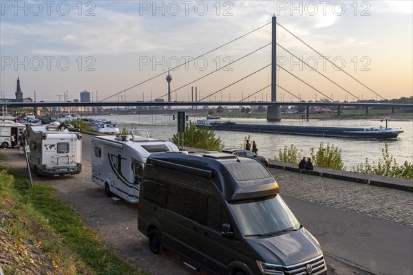 Motorhome parking space on the banks of the Rhine, Düsseldorf am Rhein, motorhome parking space on