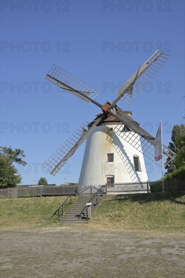 Windmill built approx. 1860 in Podersdorf, Seewinkel, Lake Neusiedl, Burgenland, Austria, Europe