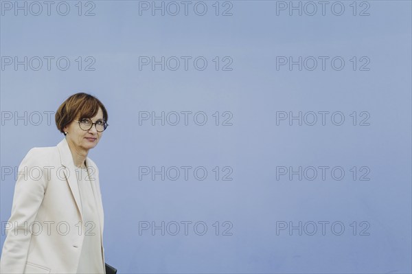 Bettina Stark-Watzinger (FDP), Federal Minister of Education and Research, at a press conference on