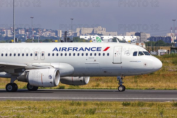 An Air France Airbus A320 aircraft with the registration number F-HBNL at Paris Orly Airport,