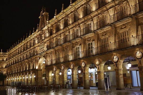 Salamanca Plaza Mayor in Spain along via de la Plata way to Santiago