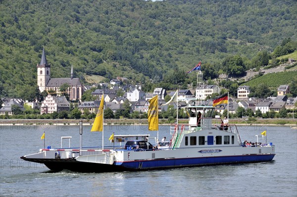 Car ferry between Niederheimbach, Rhineland-Palatinate and Lorch, UNESCO World Heritage Cultural