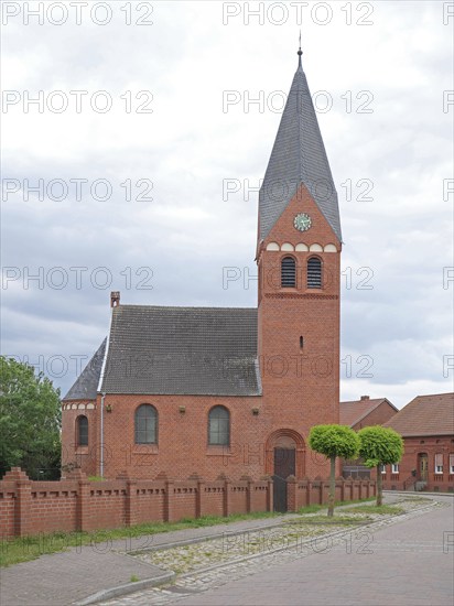 The Protestant village church of Schelldorf on the Elbe cycle path south of Tangermünde.