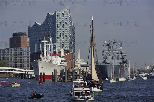 Germany, Hamburg, harbour, Elbe Philharmonic Hall, concert hall, Europe