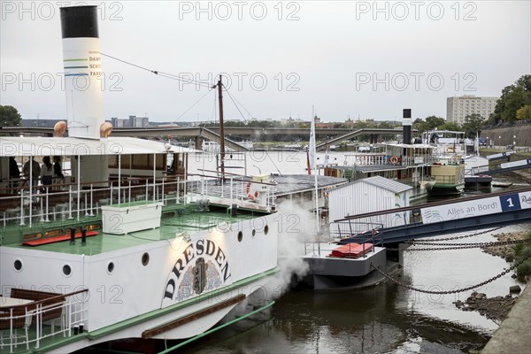 Following the partial collapse of the Carola Bridge in Dresden, shipping traffic on the Elbe is