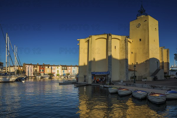 Panorama, Sunset, Port Grimaud, Bay of St. Tropez, Département Var, Cote d'Azur,